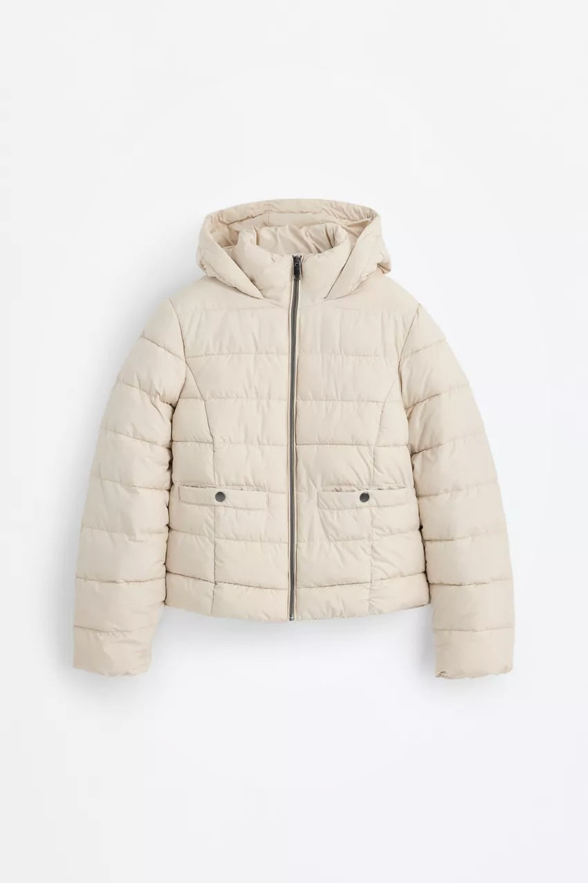 Abrigo corto con capucha para mujer – beige claro, suave y cómodo – Modenique